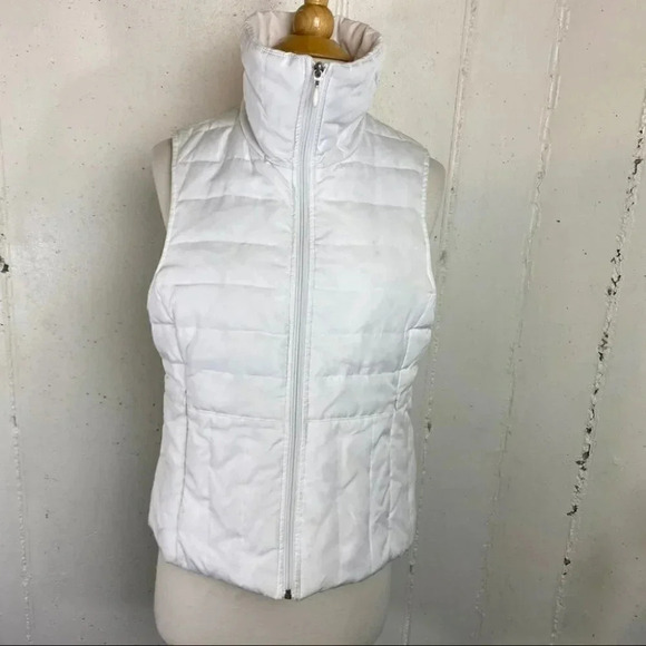 Kenneth‎ Cole Reaction M White puffer vest - Picture 2 of 9